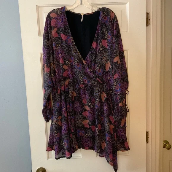 Free People Faux Wrap Dress Purple Floral M Boho Peasant Hippie Festival - Picture 1 of 10